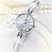 Load image into Gallery viewer, METAL BRACELET CLOCK