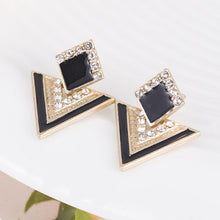 Load image into Gallery viewer, Geometric Black Earring's