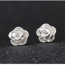 Load image into Gallery viewer, Fashion Earrings Small Daisy Flowers Senior Flower Earrings