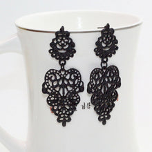 Load image into Gallery viewer, Black Earring's