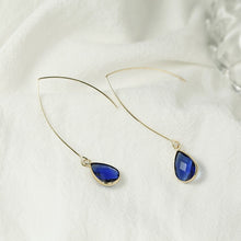 Load image into Gallery viewer, Simple Water Drop Design Crystal Pendant Necklace