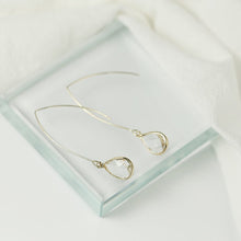 Load image into Gallery viewer, Simple Water Drop Design Crystal Pendant Necklace