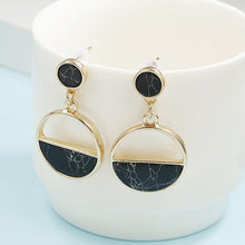Load image into Gallery viewer, Geometric triangle Round White Marble Earrings